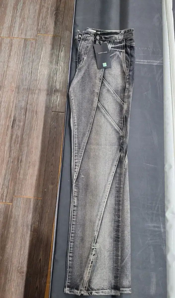 【雷市場（ポンジャン）商品韓国直送】 MAISON MINED(メゾンミネド) molar fox denim スリムジーンズ 50 サイズ販売