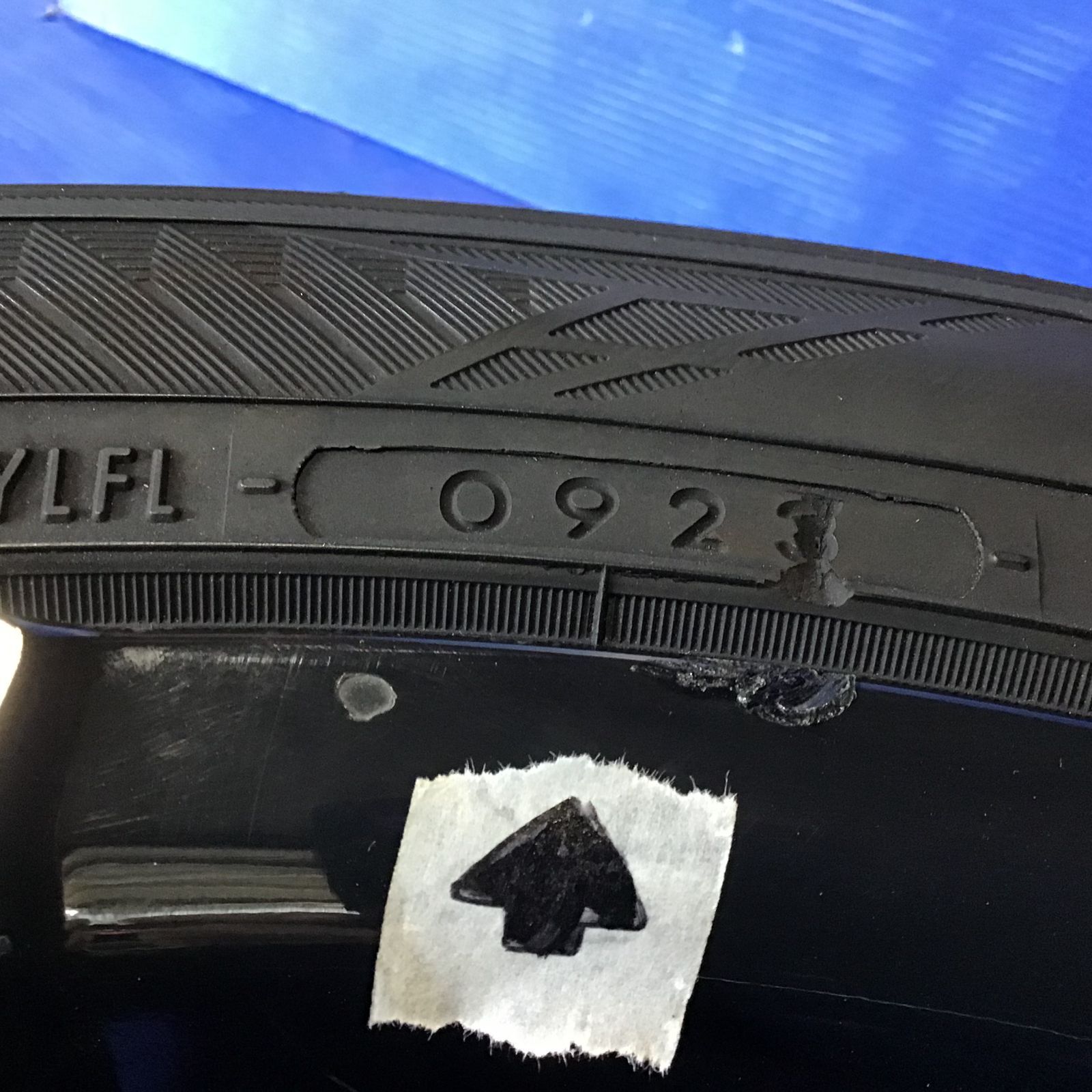 YH G057 クリムソン マーテル 265 40R22 9.0J 18 PCD 139.7 4本 22インチ タイヤ･アルミホイール FFCRYSTALESIA_COM