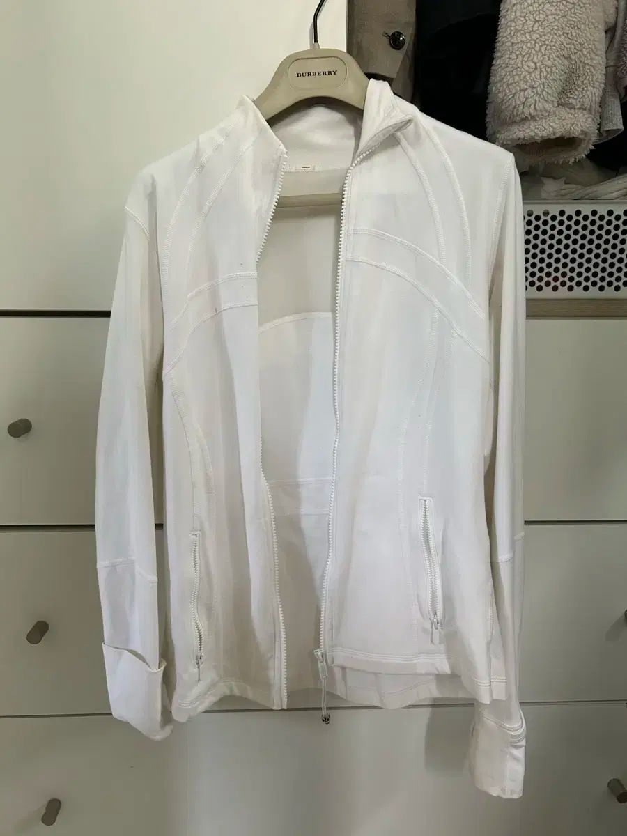 lululemon（ルルレモン） ホワイト ジップアップ ジャケット 10 ほぼ