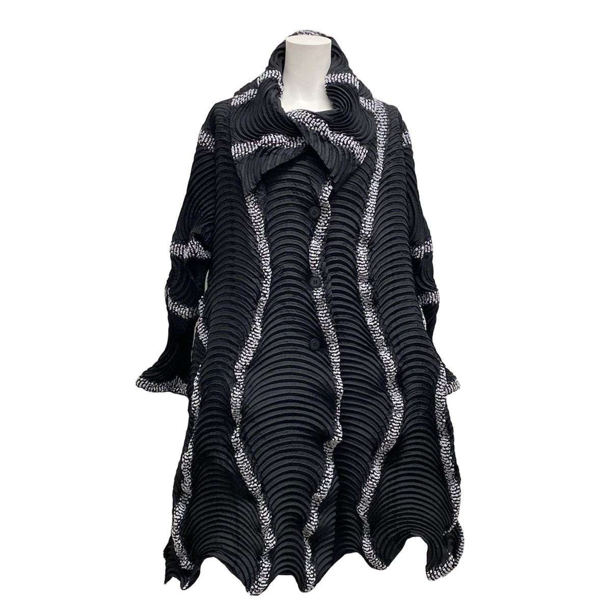 ISSEYMIYAKE イッセイミヤケ コート サイズ2 M レディース - IM84FD534 黒 長袖|春|秋 ウール