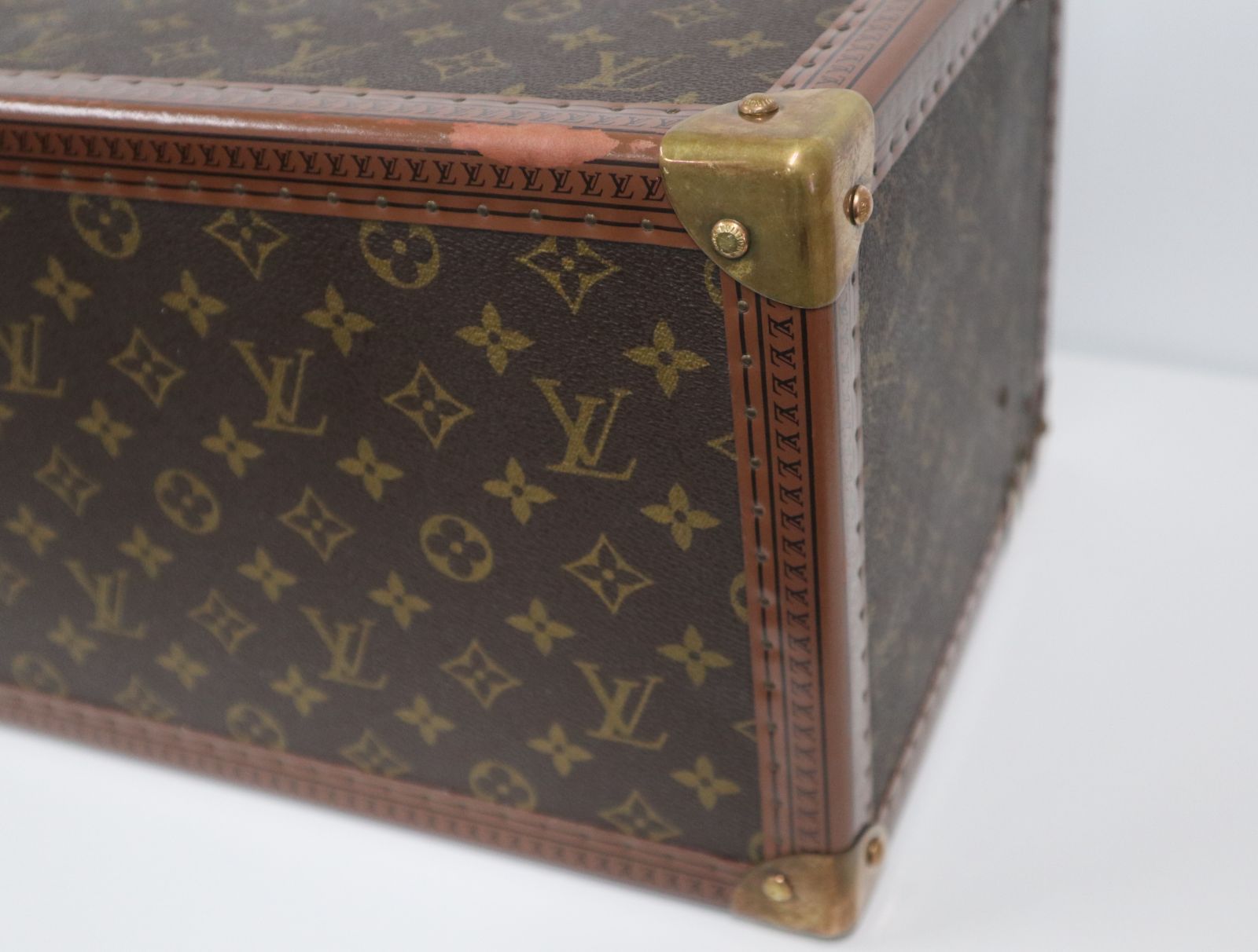 ルイヴィトン LOUIS VUITTON モノグラム ボワット ファルマシー コスメ 