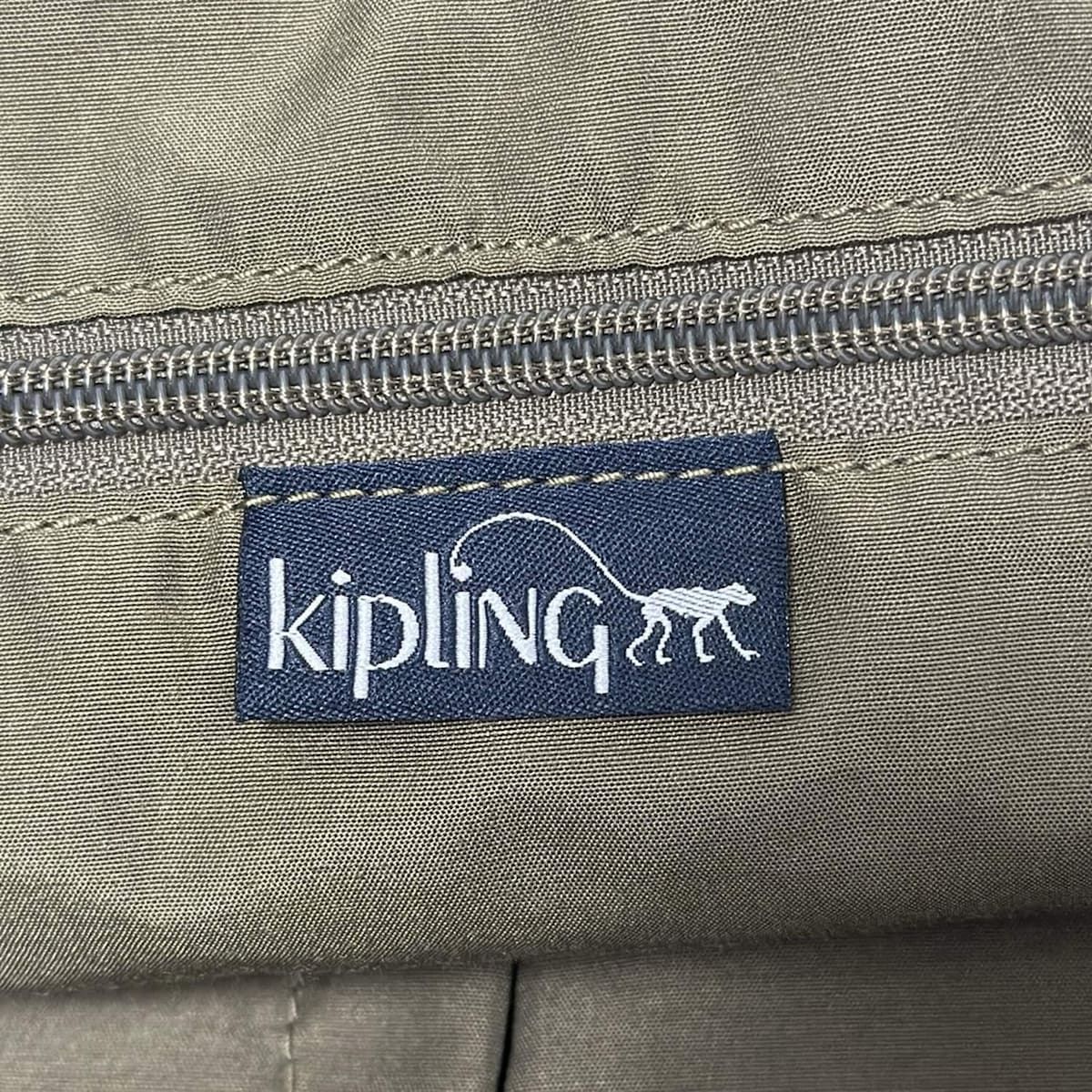 1980年代 コムデギャルソン 鍵付 黒革 旅行カバン トラベル 1980年代 コムデギャルソン 鍵付 黒革 旅行カバン トラベル 1980年代