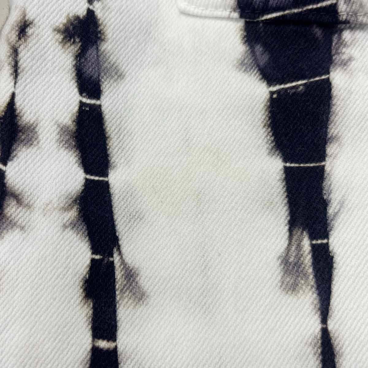 ブリーチデニムパンツ