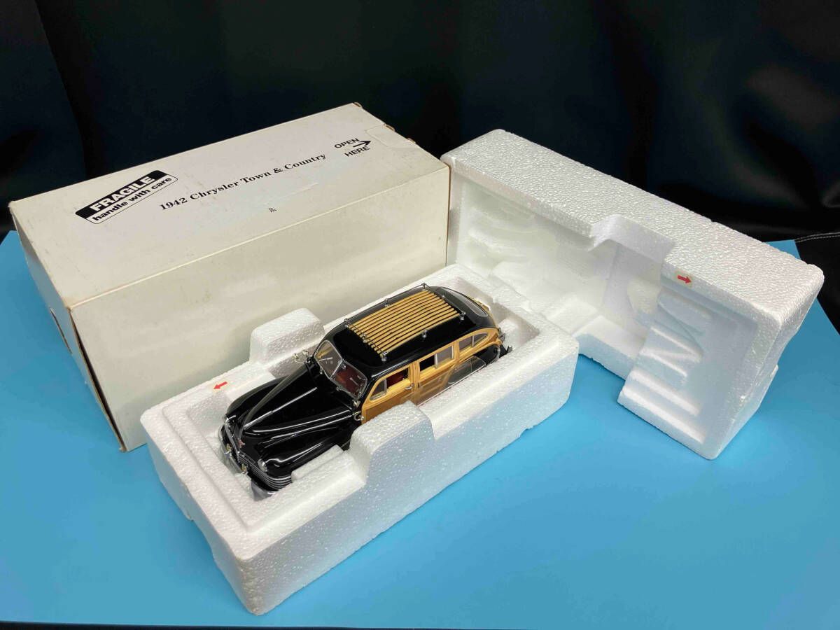 ジャンク ダンバリンミント 1/24 1942 Chrysler Town u0026 Country クライスラー タウンu0026カントリー ブラック/ウッディブラウン