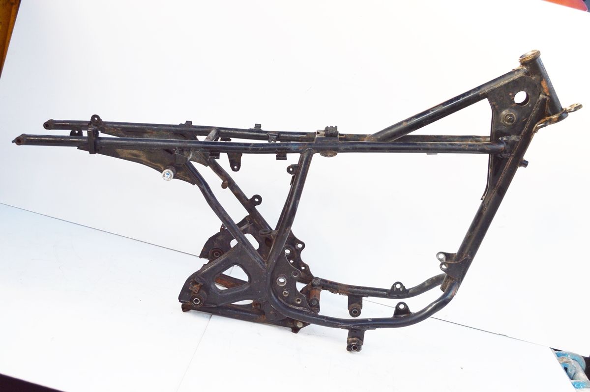 SUZUKI RG250E / X7スズキ フレーム書付き難あり 中古品 当時物 純正品