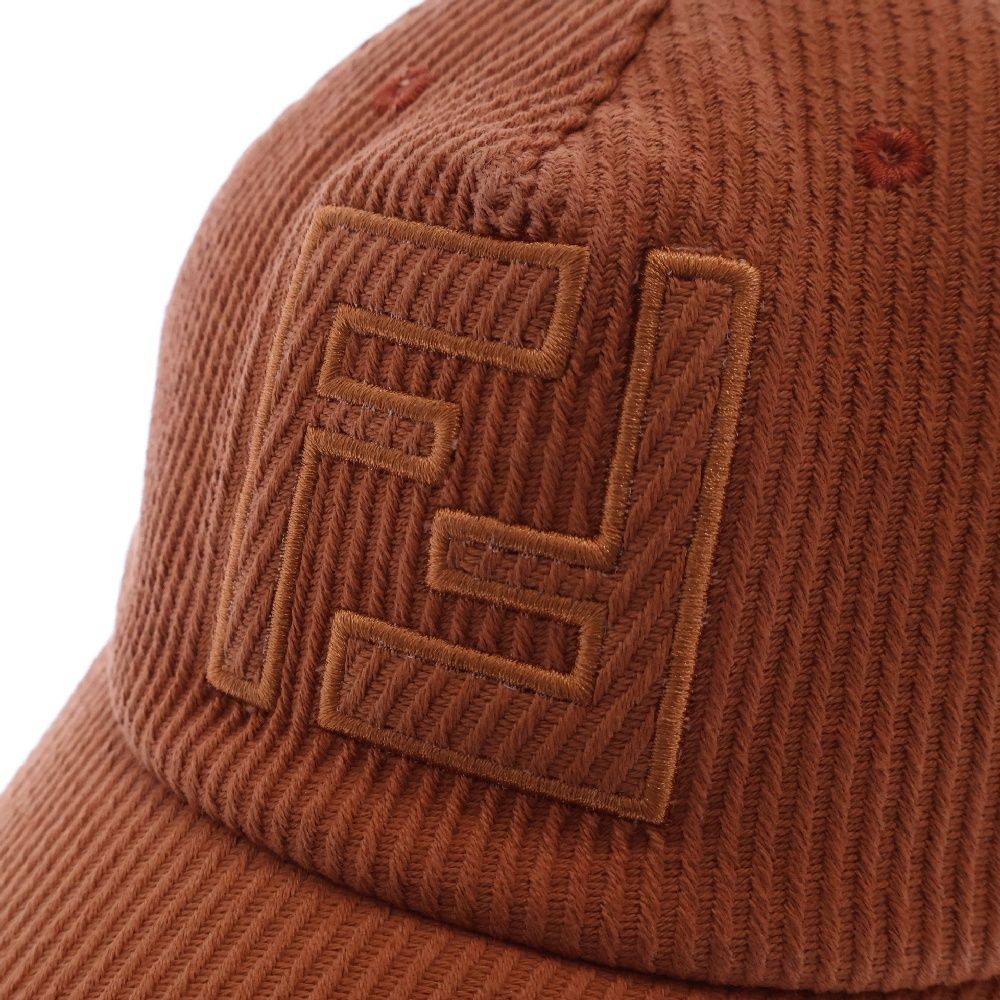 FENDI (フェンディ) ロゴ刺繍 コーデュロイ ベースボールキャップ 帽子