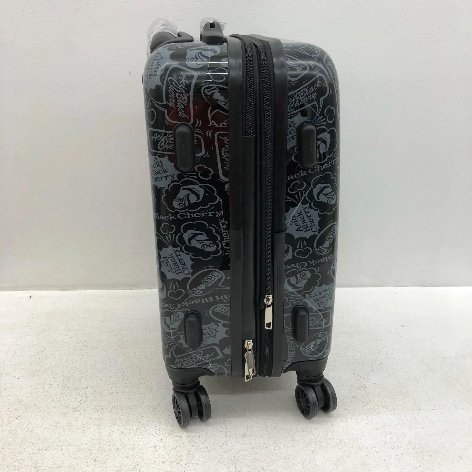 Acid Black Cherry ソフトキャリーケース Acid Black Cherry ソフト