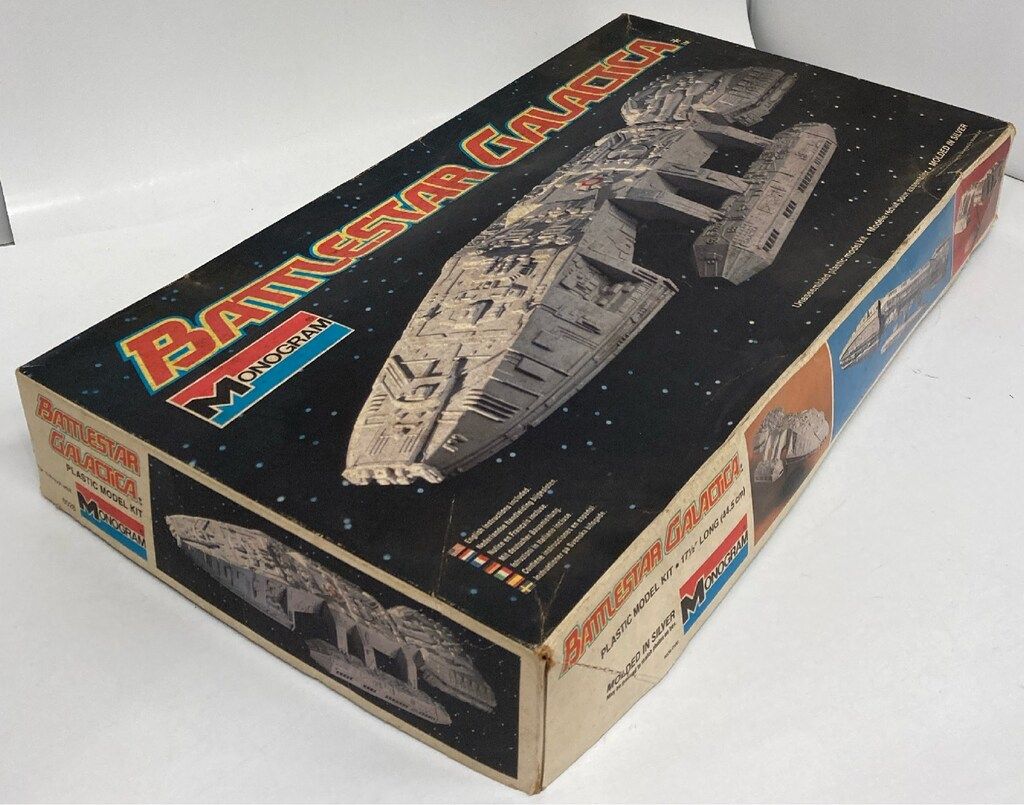 MONOGRAM / BANDAI ビッグモデル 宇宙空母 ギャラクティカ 44.5cm