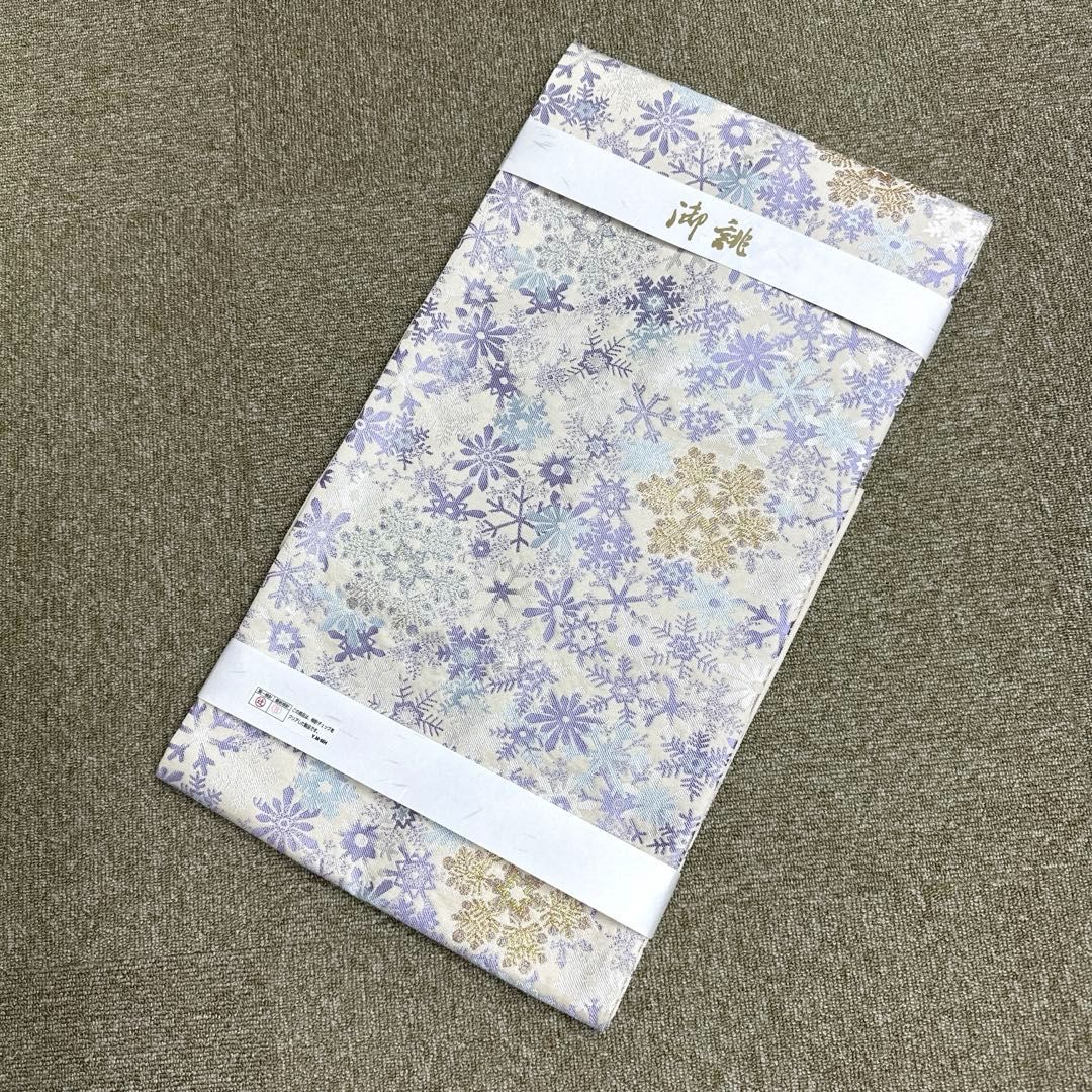 新品未使用品！！特別企画！！お仕立て上り品！！雪の結晶柄 ！！九寸 