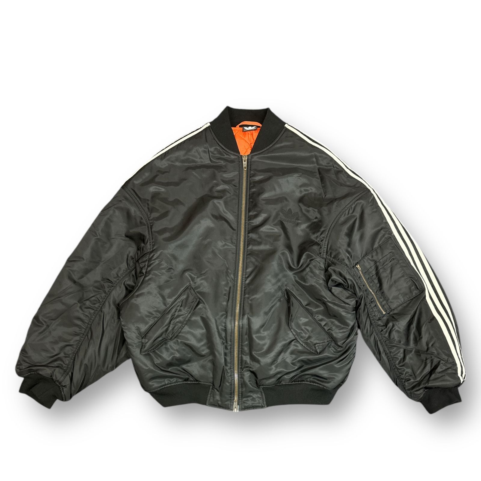 国内正規 BALENCIAGA 23SS adidas SIDE LINE BOMBER JACKET コラボ ボンバージャケット MA-1  バレンシアガ アディダス 725335 TNO27 48 76491A2 - メルカリ