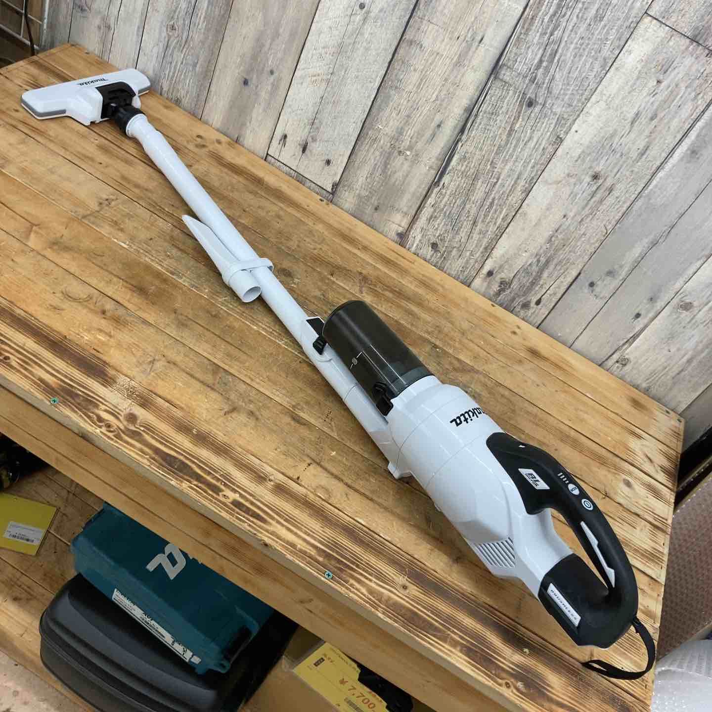 Makita マキタ充電式スティッククリーナー CL286FDZWジャンク