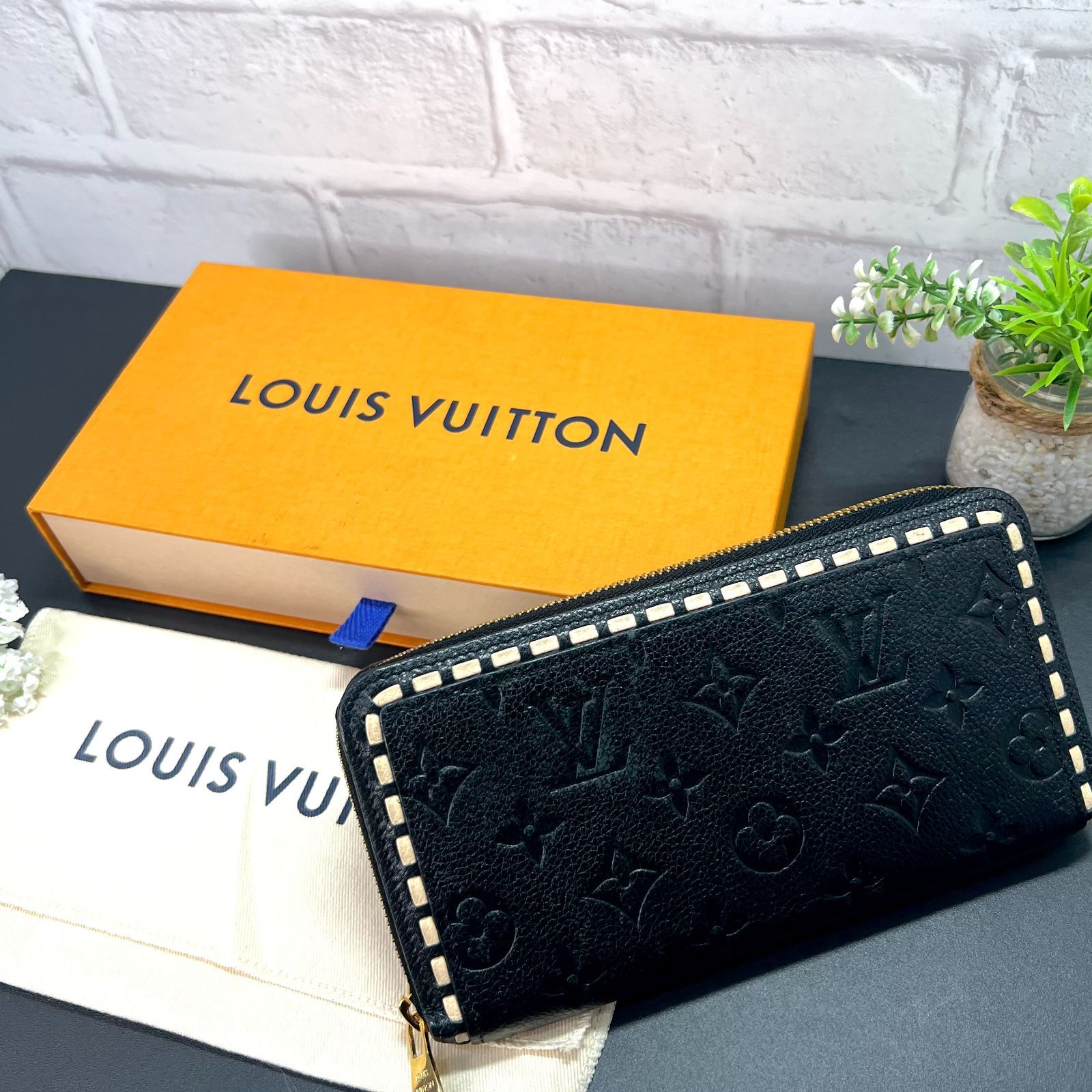 ルイヴィトン【未使用に近い】モノグラムアンプラントステッチジッピー