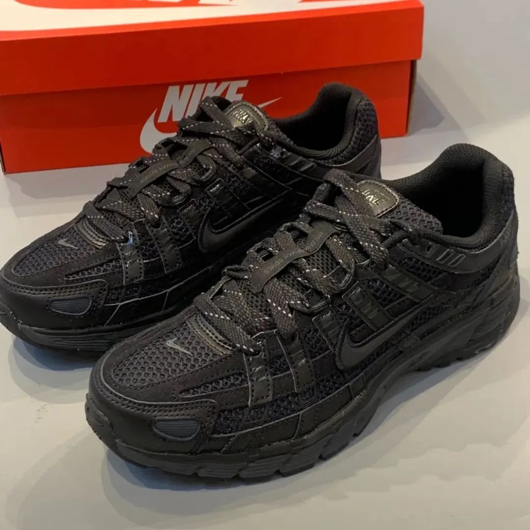 お値下げ中 新品Nike P-6000 カジュアルランニングシューズブラック