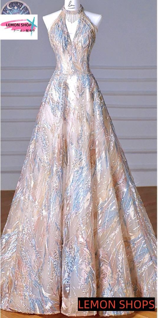  煌びやかなホルターネックイブニングドレス . LEMON パーティードレス ドレス ブライダル