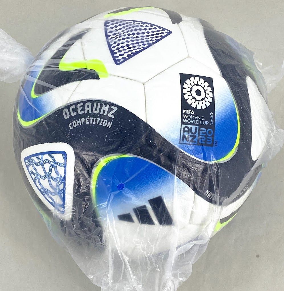 開封済・未使用品】 アディダス(adidas) サッカーボール 5号球