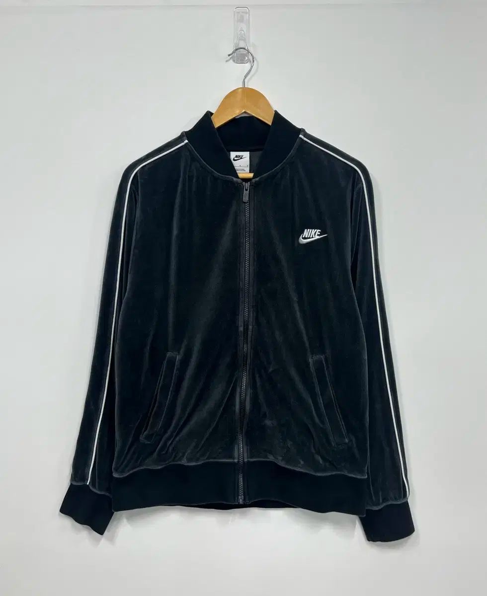 NIke ベロア ジップアップ ジャージ ジャケット ブラック