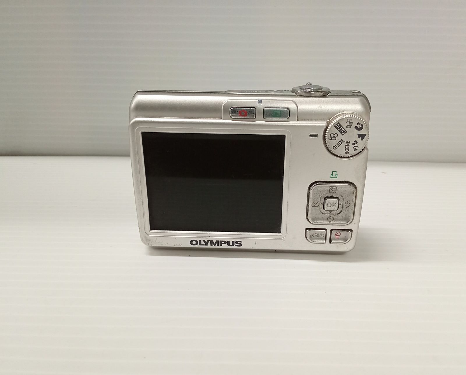 美品 OLYMPUS FE-180 デジカメ コンパクト オリンパス Amazon | OLYMPUS デジタルカメラ FE-180 | コンパクト 通販