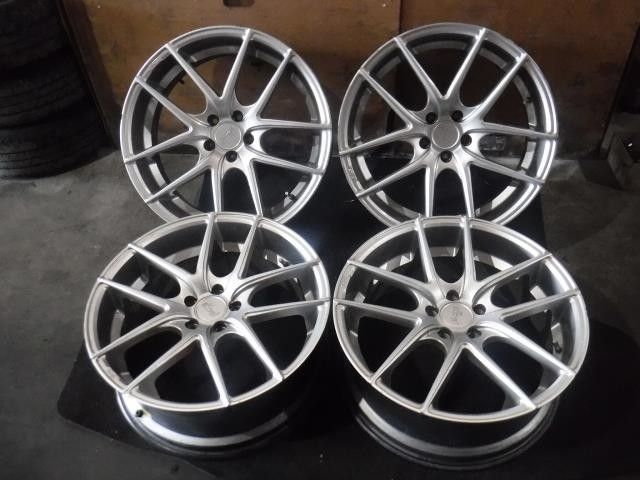 8EALT　アウディA4　社外　20インチアルミホイール　4本　Y101418 AUDI A4 B8.5 VOSSEN CV3-R 19インチから新色 20インチにインチアップ