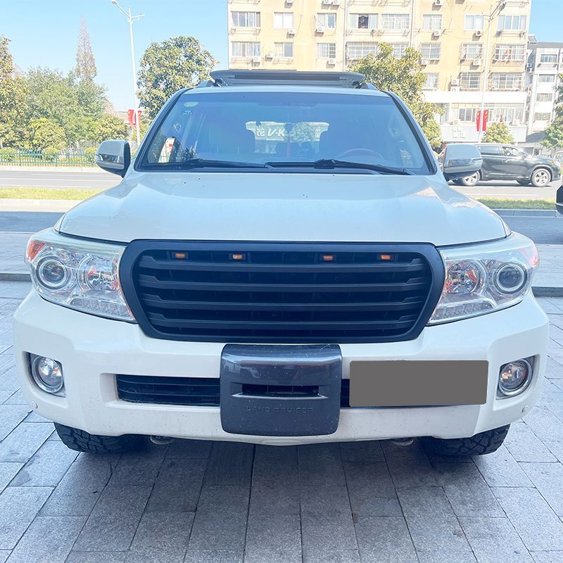 トヨタ　ランドクルーザー200 後期　フロントグリル ランドクルーザー ランクル200 200 後期 URJ202W フロント バンパー