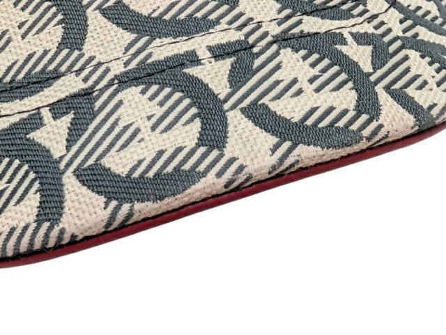 フェラガモ 帽子 ガンチーニ柄 キャップ アイボリー レッド グレー