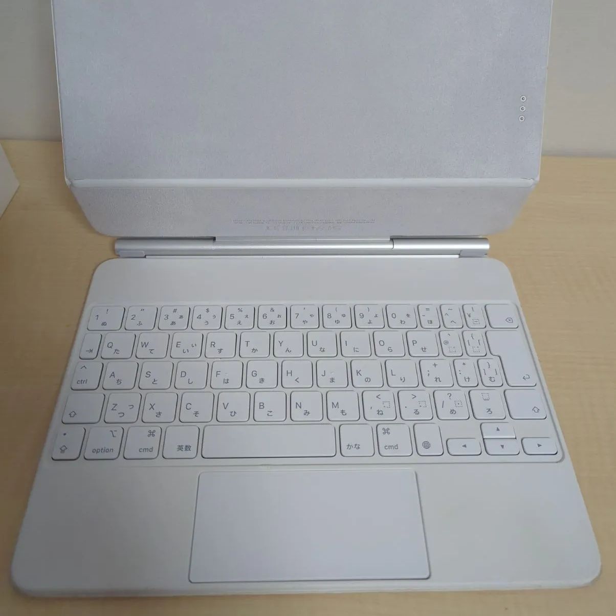 Magic Keyboard - 日本語 - ホワイト 11インチ iPad Pro / iPad Air用