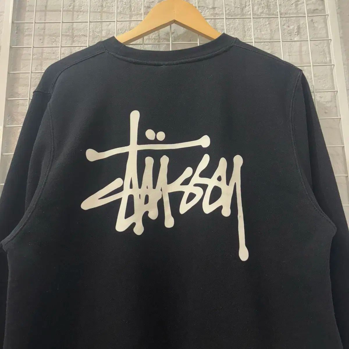 Stussy スウェット ビックロゴ 黒 ブラック STUSSY(ステューシー) ビッグ ロゴ ベーシック 黒 スウェット