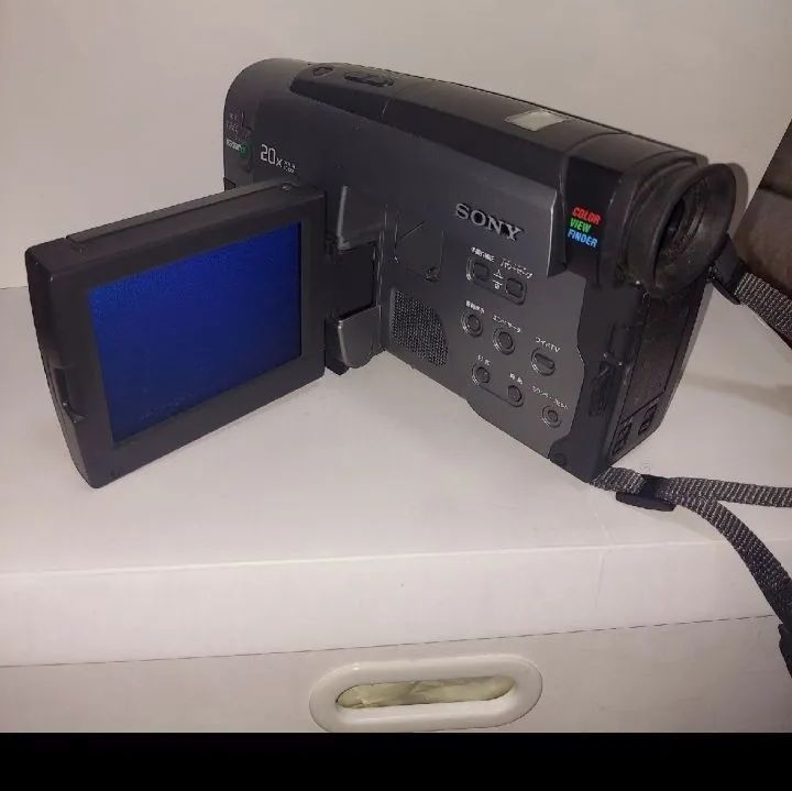 中古SONY ソニー CCD-TRV90 ビデオカメラ】 Hi8 - ムギ夫商店 - メルカリ