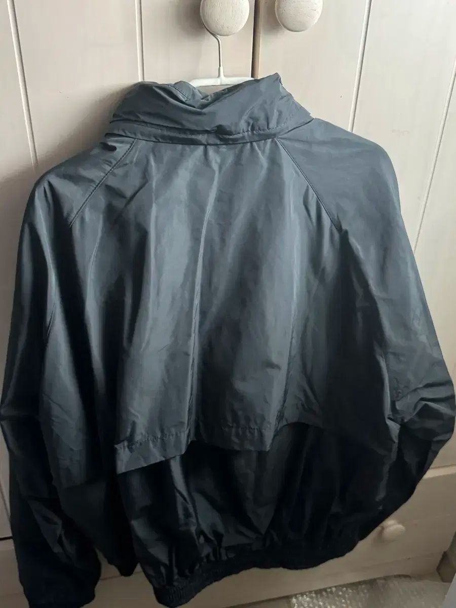  NIKE ナイキ SWOOSH スウッシュ ウーブン ジャケット ウィンドブレーカー ブラック ココナッツミルク L 100 その他 武道 格闘技