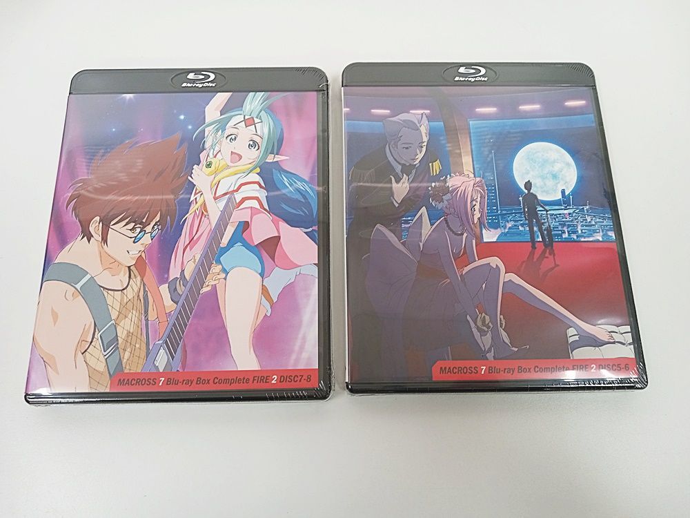 マクロス7 Blu-ray Box Complete FIRE1 FIRE2 マクロス7 Blu-ray Box Complete FIRE 2 【期間限定生産】 : マクロス