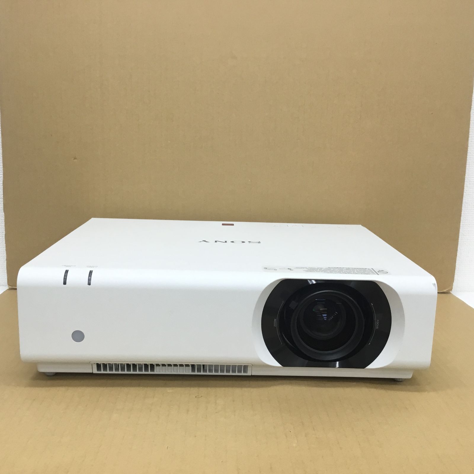 ソニープロジェクターVPL-CW275 5100ルーメン 使用3565時間 ソニープロジェクターVPL-CW275 5100ルーメン 使用3565時間 - メルカリ