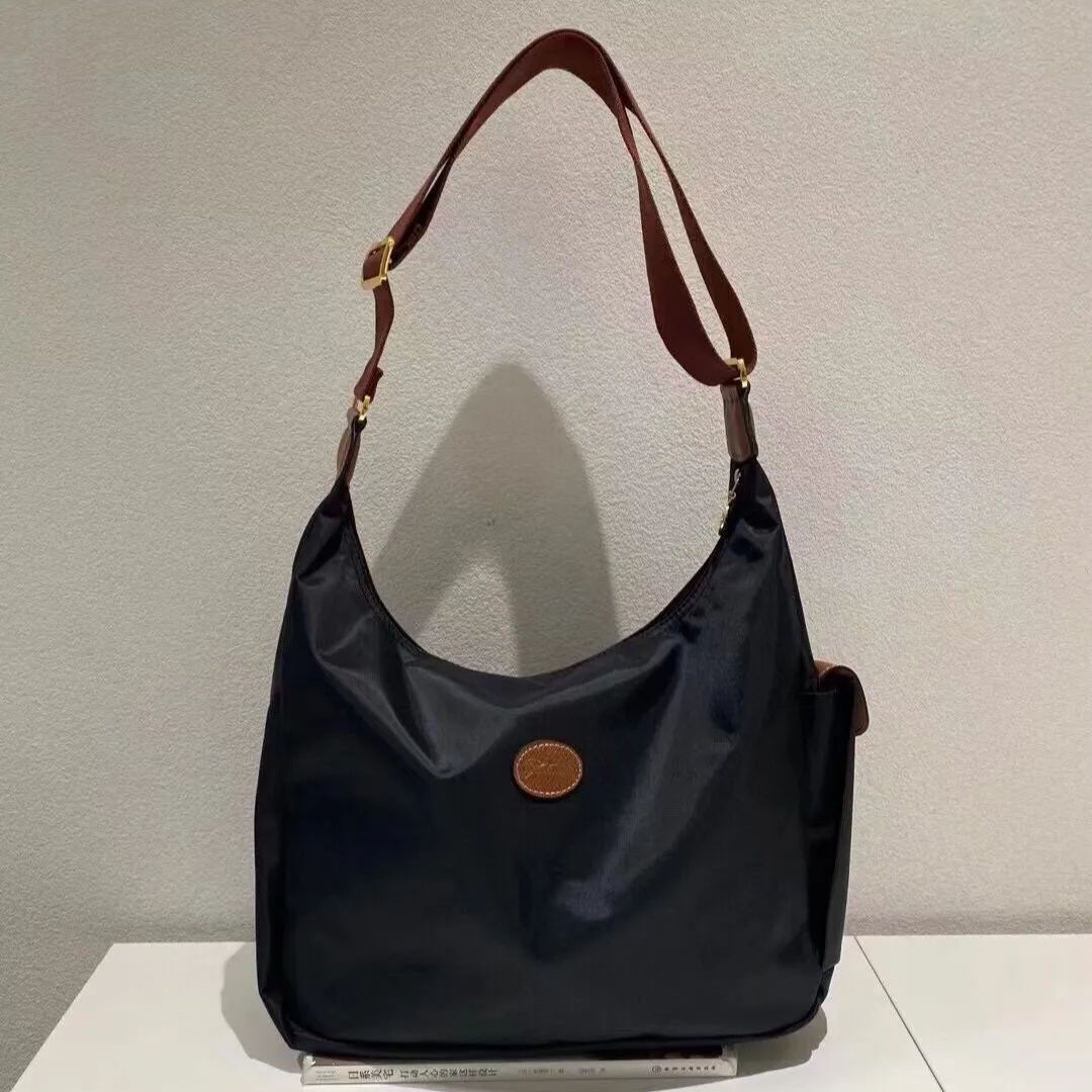 新品未使用 ロンシャン / LONGCHAMP ショルダーバッグ HOBO ホーボー ル プリアージュ 斜め掛け ワンショルダー マザーズバッグ  ブラック カーキ ブラワン ネイビー パープル グレー 8281 - メルカリ