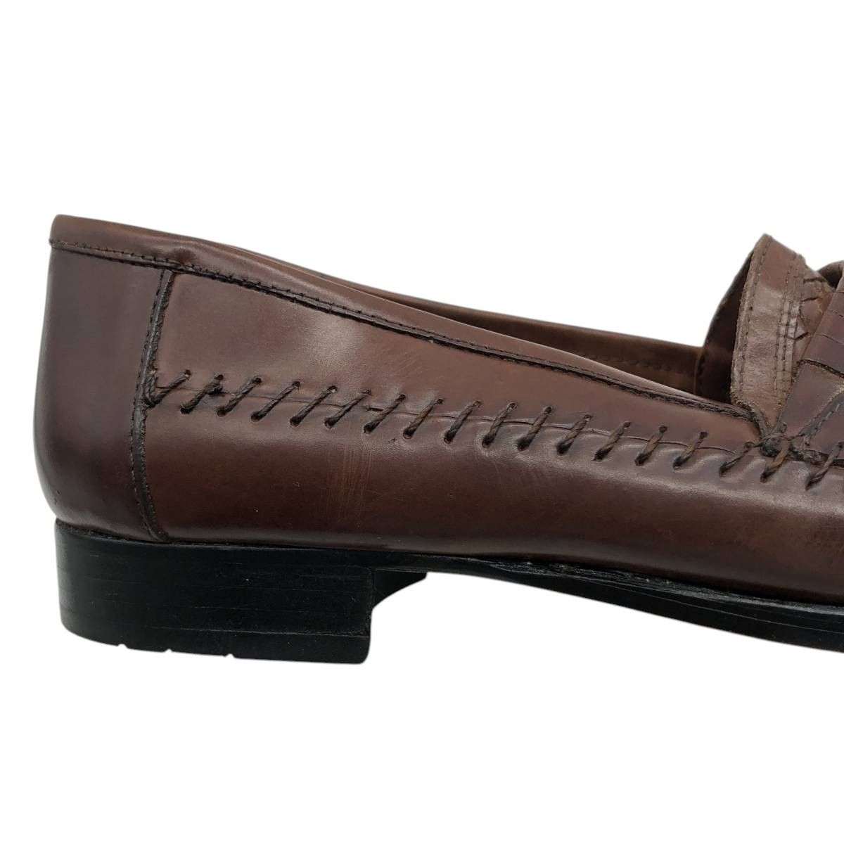 タッセルローファー