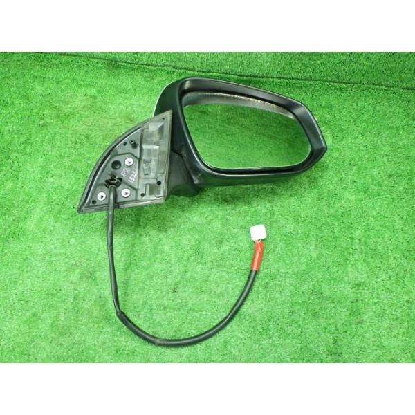 ヴォクシー ZRR85W 右サイドミラー・ドアミラー ZS 4WD 8人 ムラカミ