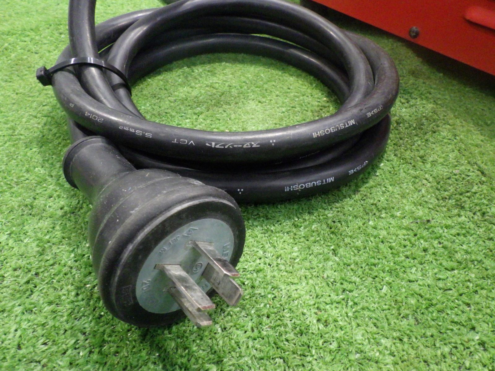 出力105V|120V|125V