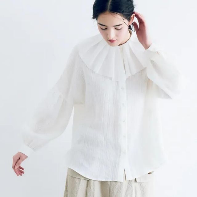 美品【MAGALI】リネン ブラウス ストライプ 袖口フリル バイカラー MAGALI | ストライプリネン・アンティークカラー・ブラウス