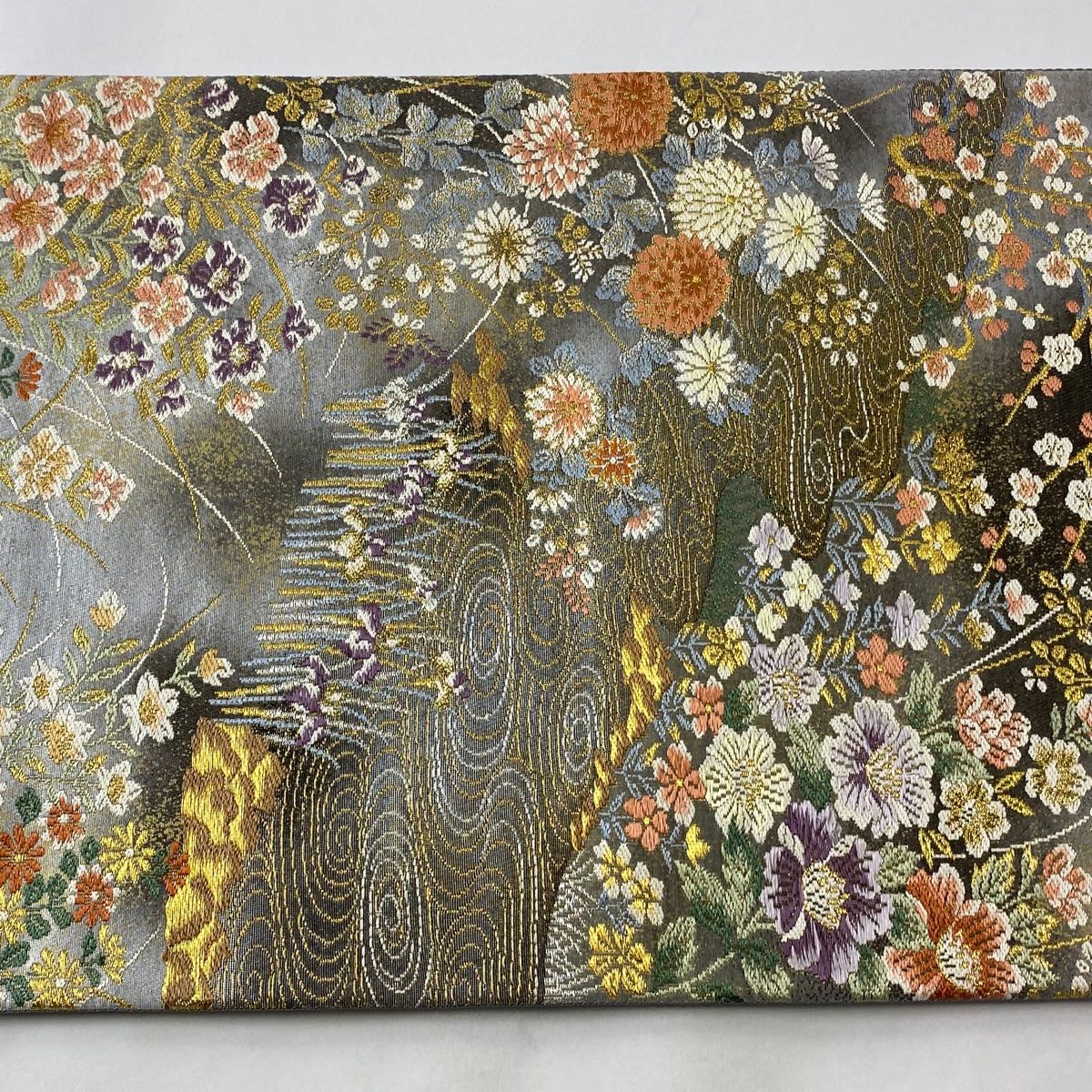 るる◾️豪華絢爛、金銀彩加工、流水紋、枝花紋、銀糸七宝紋袋帯　付きフルセット るる様専用◾️豪華絢爛、金銀彩加工、流水紋、枝花紋、銀糸七宝
