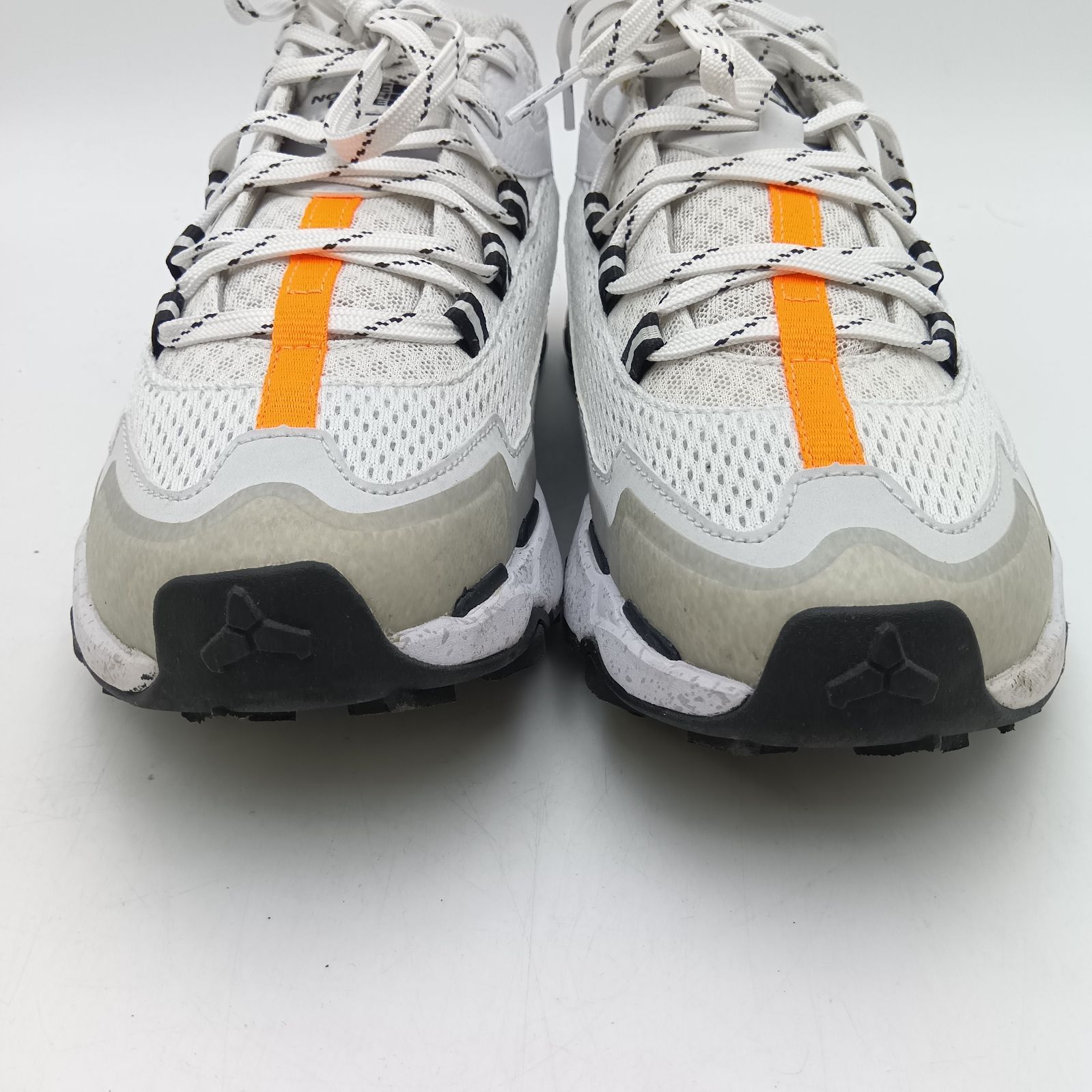 未使用！THE NORTH FACE グレー スニーカー ザノースフェイス THE NORTH FACE GORE-TEX ゴアテックス