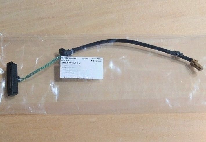 新品 純正品 スバル リアゲート オープナースイッチ 適合: インプレッサ