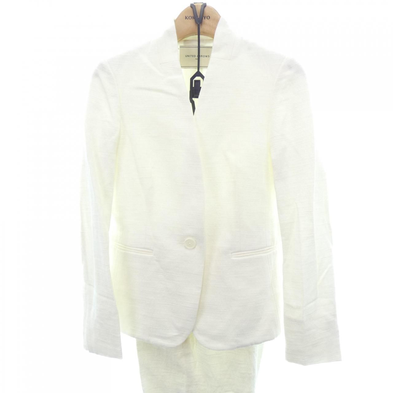 美品ユナイテッドアローズRIOPELE ノーカラー ジャケット&ストレート