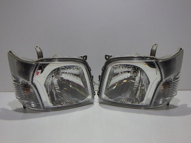 ハイゼット ヘッドライト左右 ハロゲン S330V S331V 100-51771 レベ付 コーティング サンバー 比較的 250927056