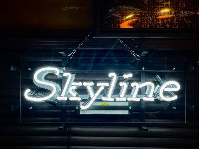 SKYLINE スカイライン ネオン 看板 世田谷ベース ダットサン Z 432