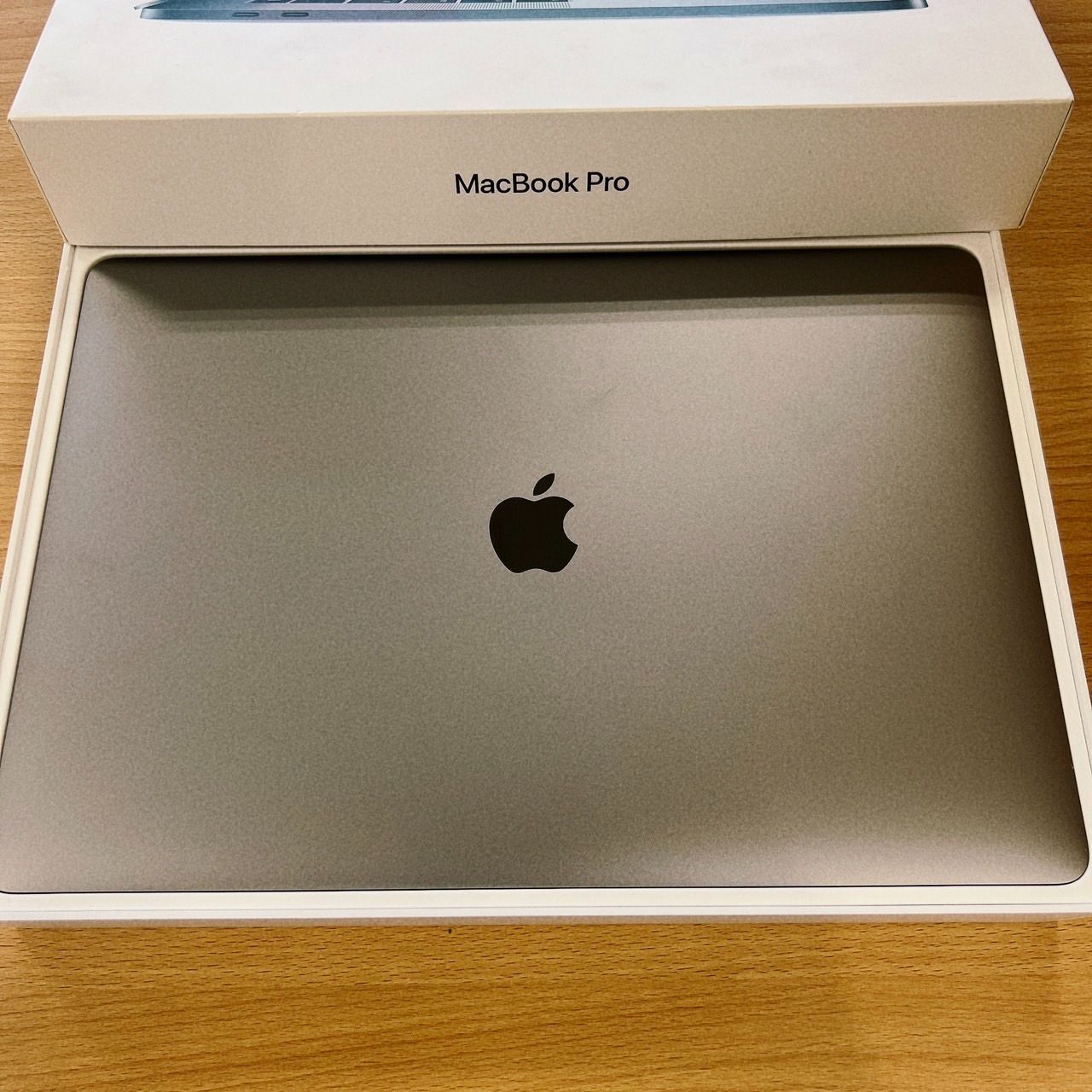 MacBook Pro 15インチ 2017 A1707 美品 - メルカリ