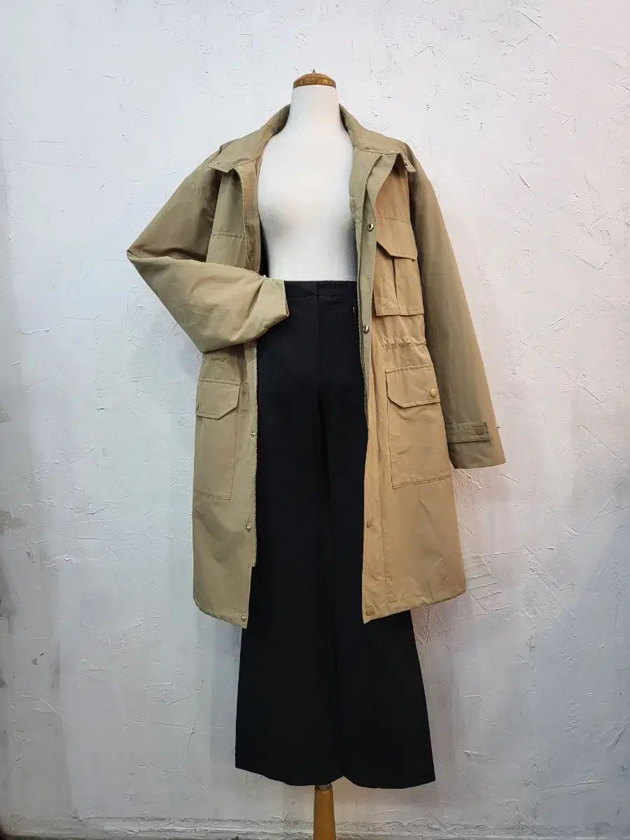 カーキ色 マウンテンパーカー ロング コート