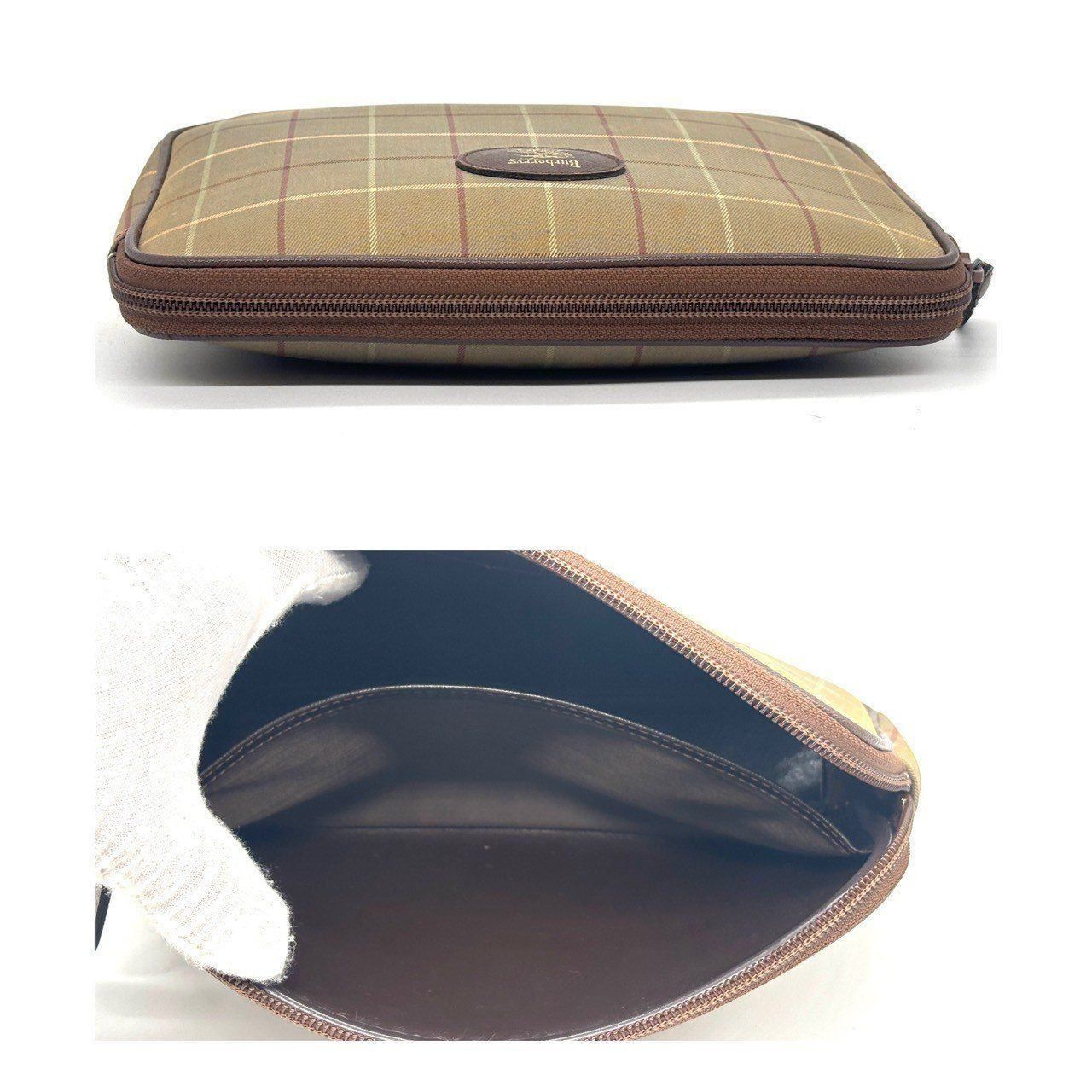 自分らしさを引き立てるクラッチ✨】 Burberry バーバリー