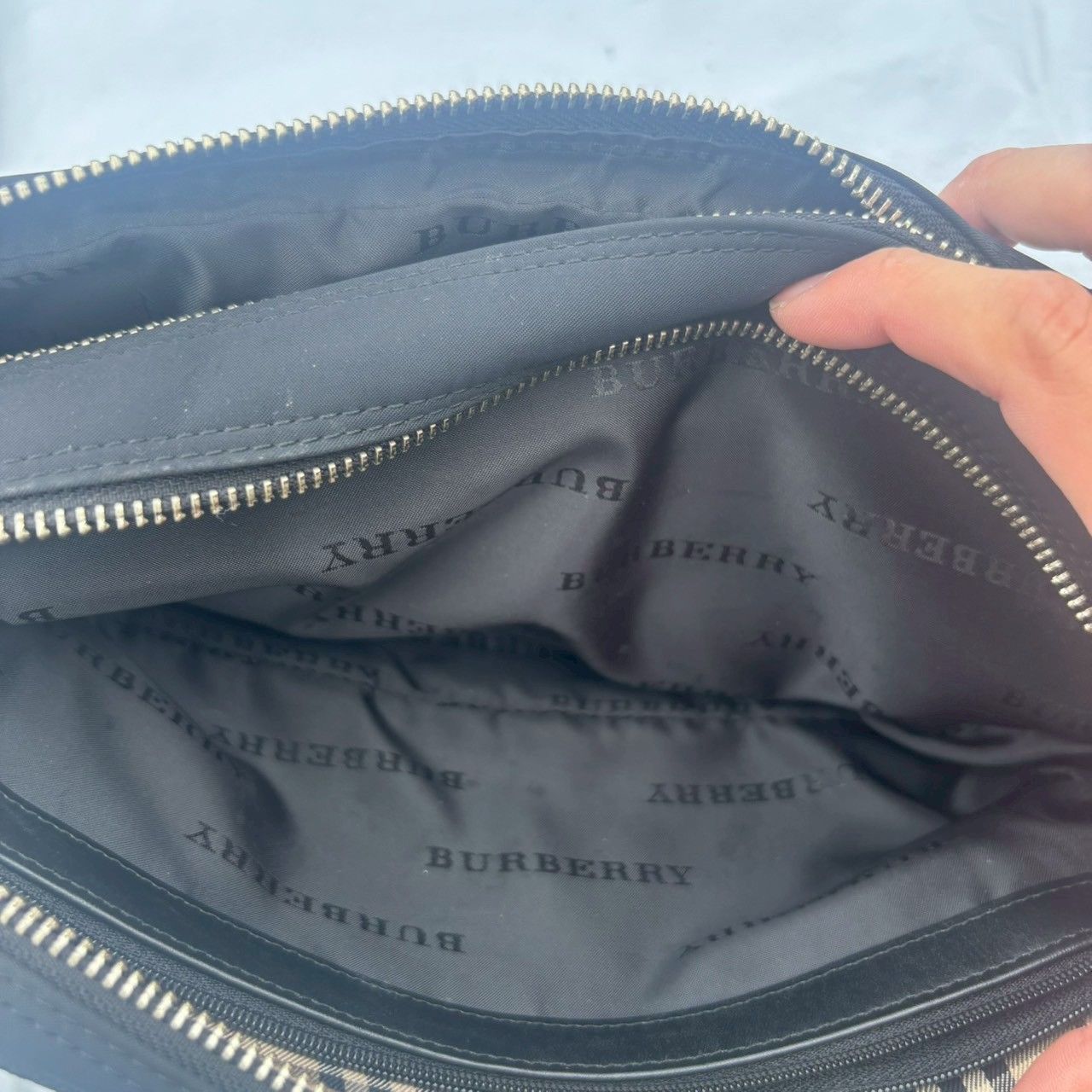 BURBERRY バーバリー クラッチバッグ セカンドバッグ ハンドバッグ 