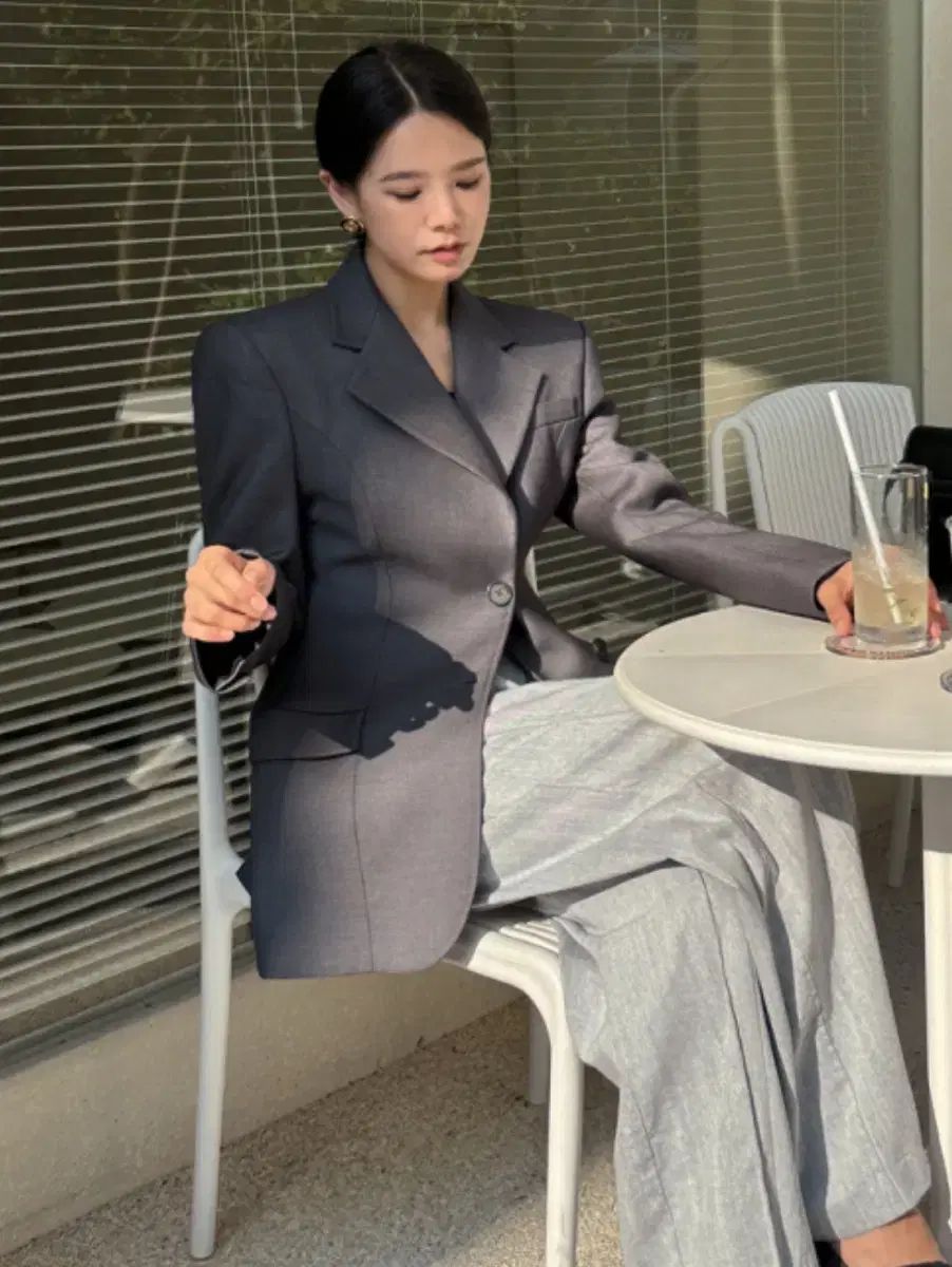 砂時計ジャケット グレー