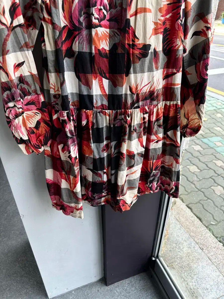 14Y 44 55 BURBERRY バーバリー 子供 花柄 ワンピース STEELWINDOWSANDDOORS_COM