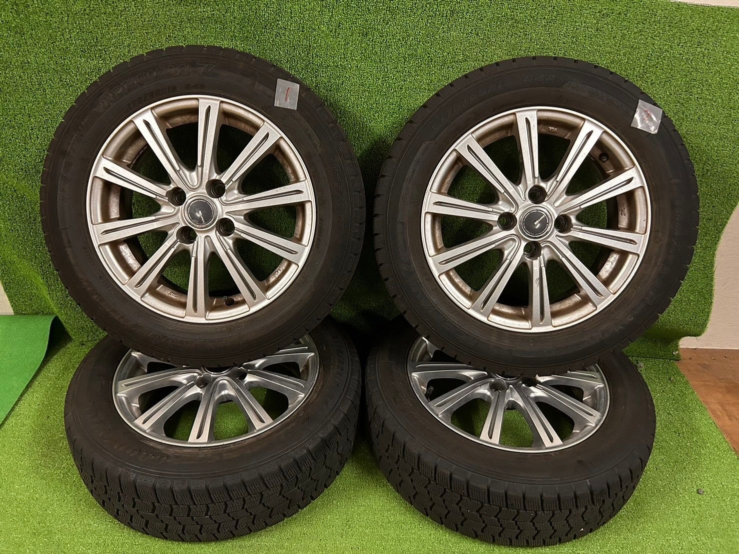 175/65R15 アルミホイール付きスタッドレスタイヤ4本セット