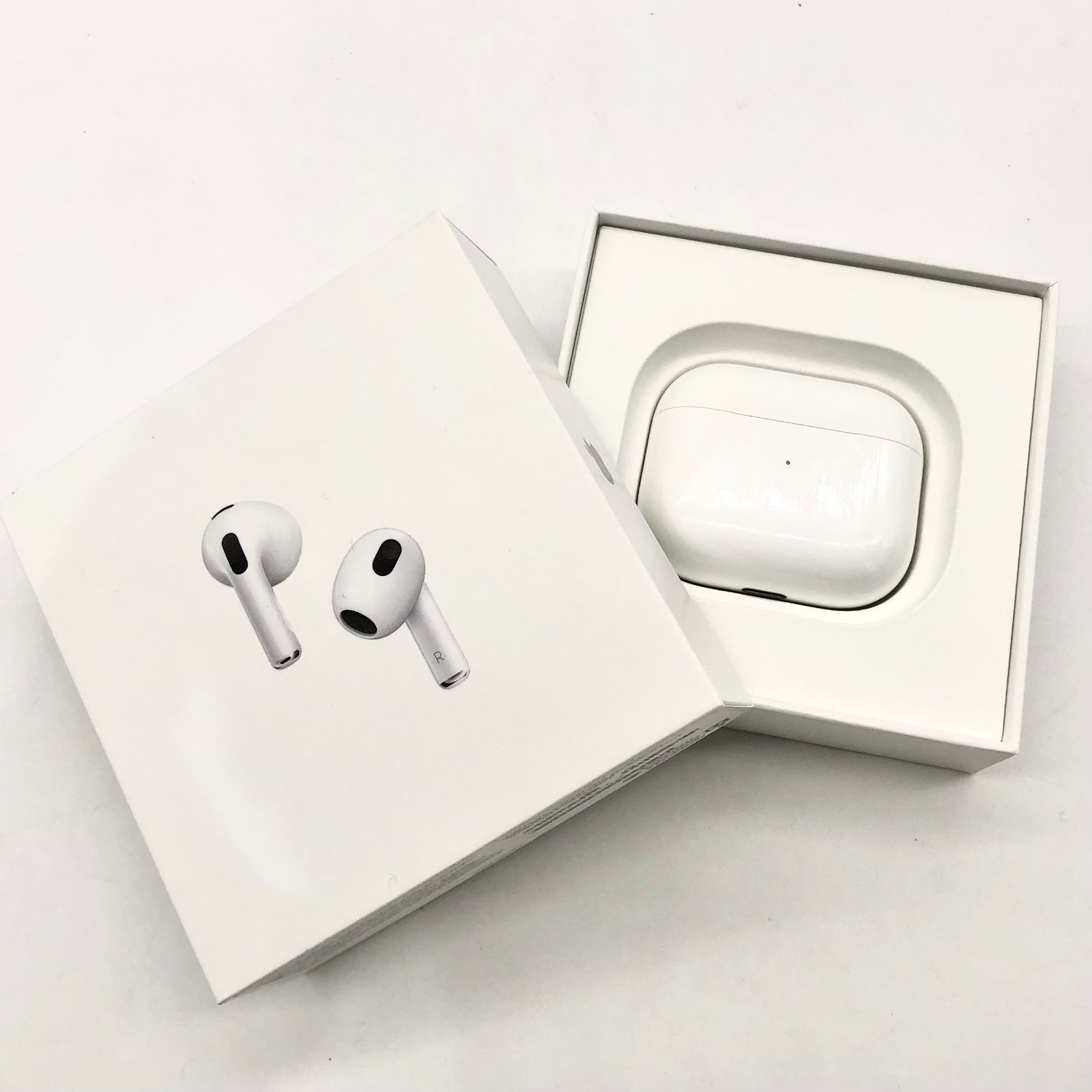 ▽Apple AirPods 第3世代 エアーポッズ ワイヤレスイヤホン 箱あり 