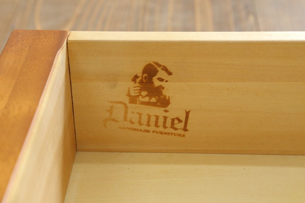 美品『Daniel』横浜ダニエル コーナーキャビネット キャビネットRWcab3